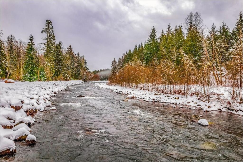 New: Steps From White River Near Mount Rainier National Park Greenwater Εξωτερικό φωτογραφία